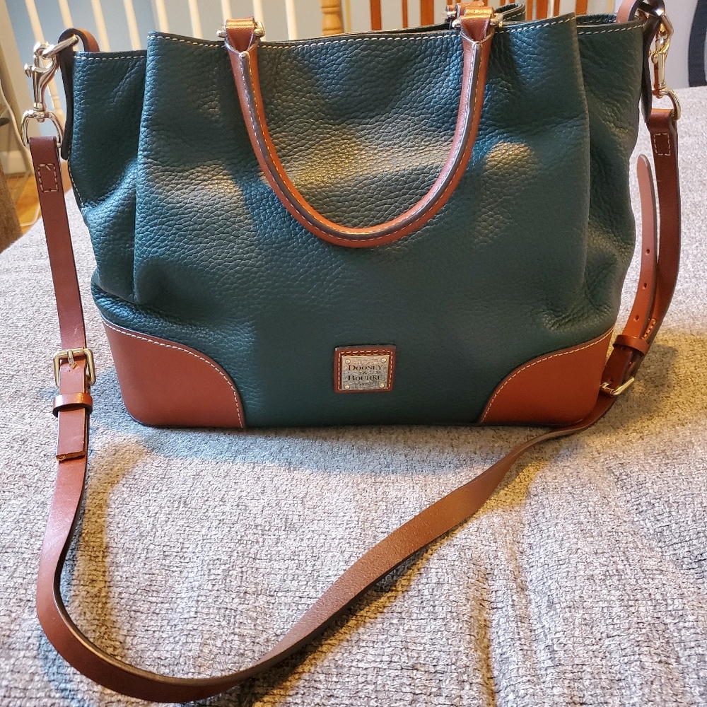 Dooney & Bourke Belvedere Large Barlow Green/Brown Leather Handbag Purse